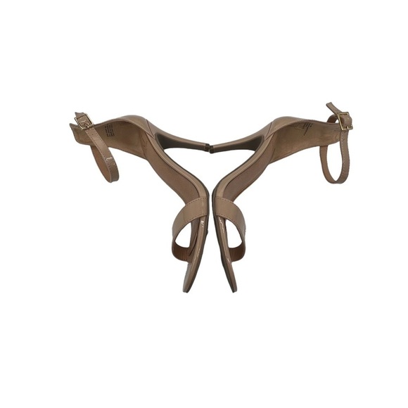 Material Girl Tan Patent Blaire Square Toe Ankle Strap Heels Size 8 Women's - Picture 6 of 9